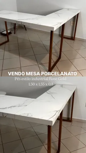 Mesa L porcelanato com pés estilo industrial