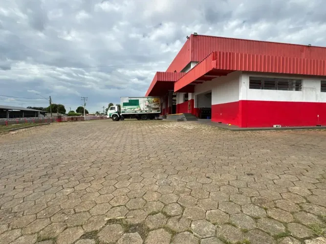 GALPÃO COM DOCA - LOGISTICA - CENTRO DE DISTRIBUIÇÃO