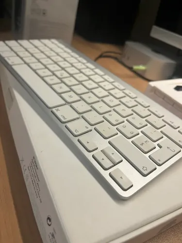 Teclado Apple A1314 wireless