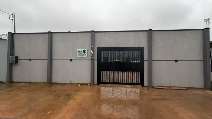Casa ampla zona sul