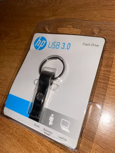 Pen drive 2TB de armazenamento (marca: HP) última unidade 