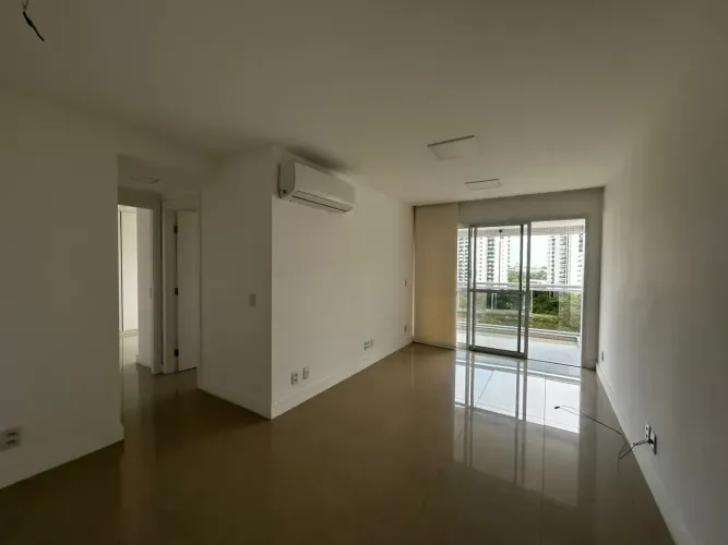 Lindo apartamento para locação com 2 quartos na Barra da Tijuca no Península RJ