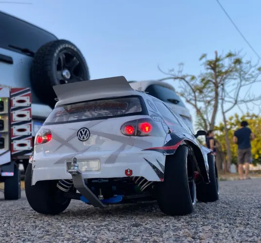 Automodelo elétrico escala 1/10 Yokomo BD7