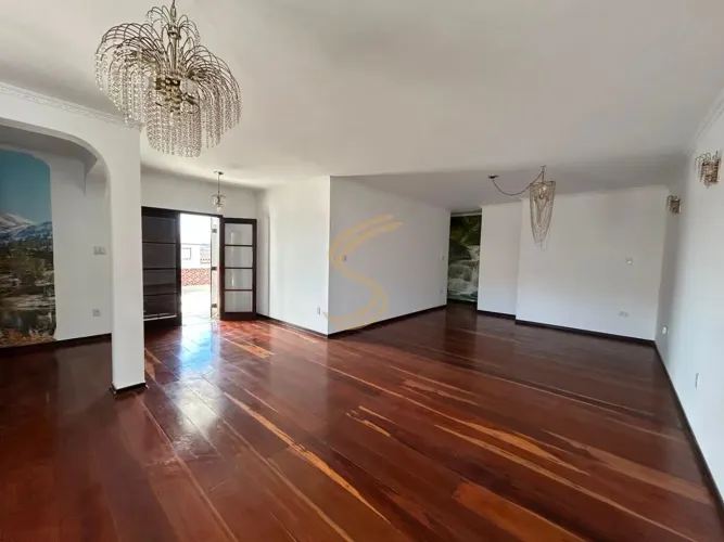Casa térrea à venda no Jardim Europa, Bragança Paulista  4 dormitórios