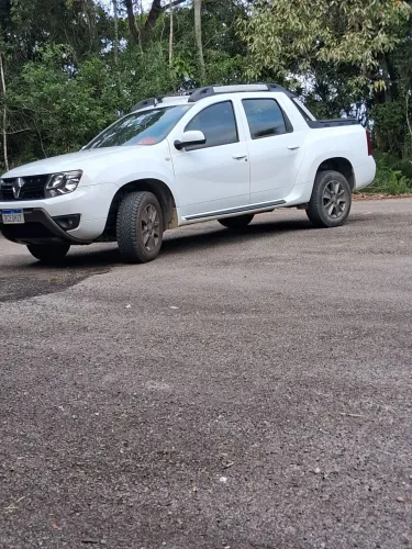 Renault Duster Oroch Dyna. 2.0 Hi-flex 16V Mec. 2022