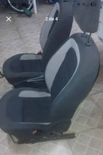 Bancos dianteiros Citroën C3