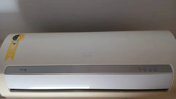 Vendo ar-condicionado COM DEFEITO 