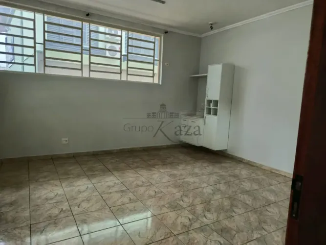 Oportunidade - Sala Comercial - Jardim Augusta - 30m².