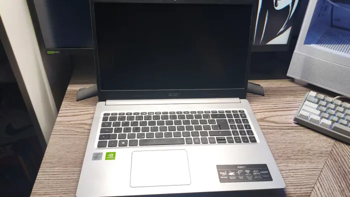 ACER ASPIRE 5 CORE I7 COM PLACA DE VÍDEO NVIDIA