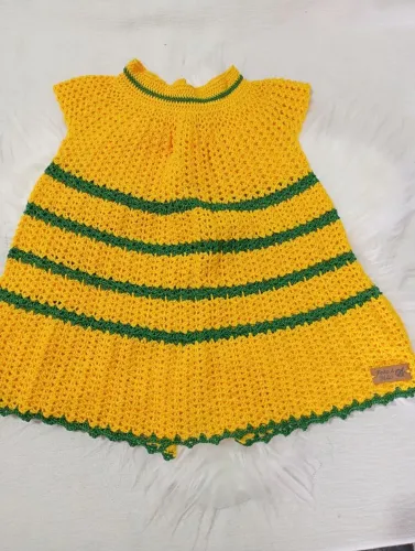 Vestido em crochê infantil Tam 2 anos