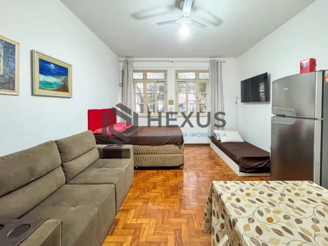 Apartamento a 1 quadra da praia na região da Barra Funda nas Pitangueiras, Guarujá