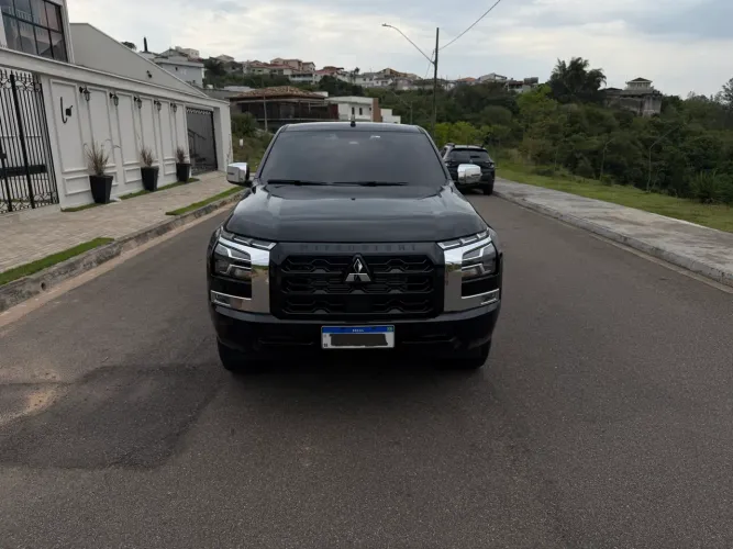 Mitsubishi TRITON HPE-S 2.4 CD 4X4 TB Diesel Aut. 2026