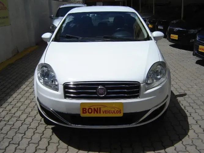 Fiat Linea Essence 1.8 Flex 16V 4P 2016