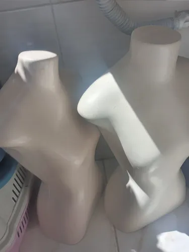 Maniquins