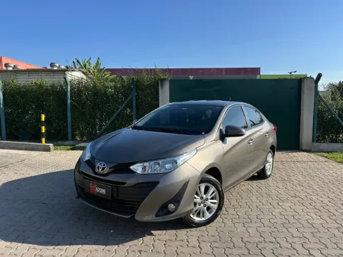 Toyota Yaris XL Sedan 1.5 Flex 16V 4P Aut. 2019