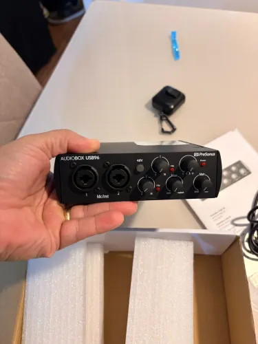 Audiobox 96 impecável quase sem uso