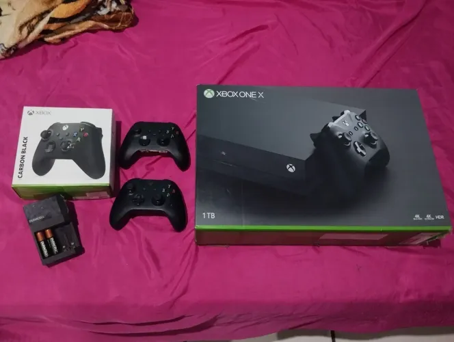 Xbox One X 1TB Preto 4K Nativo - Caixa Original + Controle Xbox Series Novo + Jogos