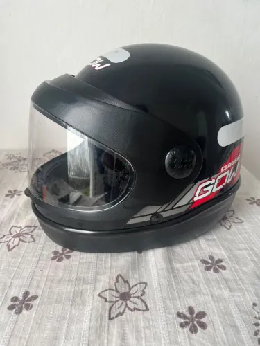 Capacete novo