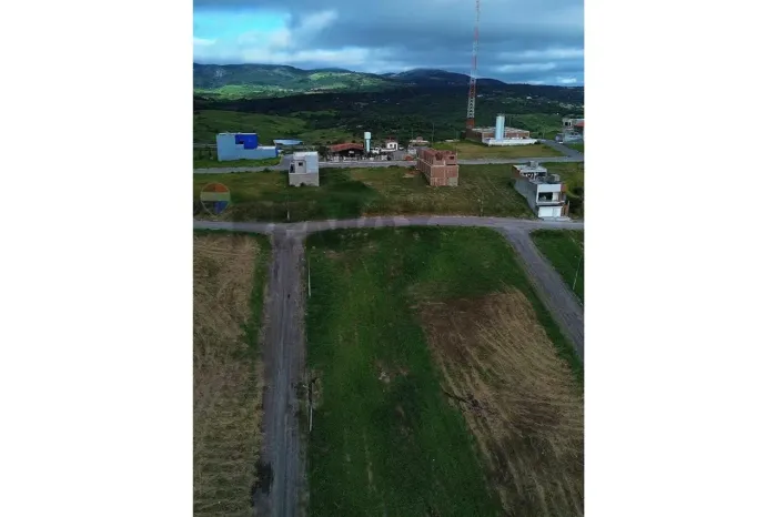 Construa Seu Sonho no Ponto Mais Alto da Cidade!
