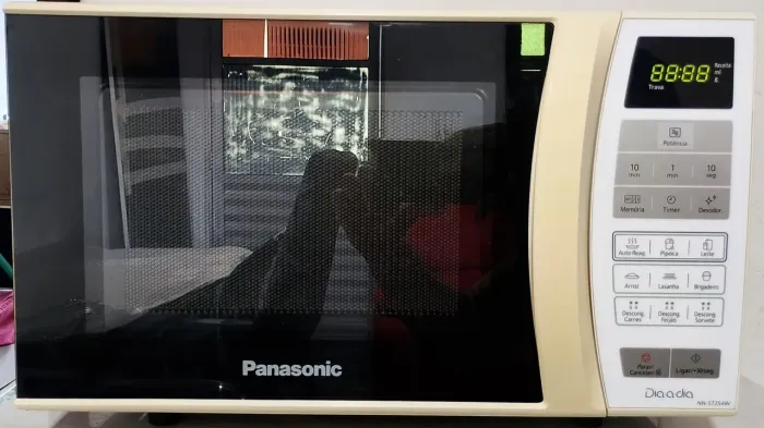 Microondas Panasonic 21L
