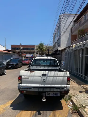 Mitsubishi L200 GL 2.5 4X4 CD Diesel 2012
