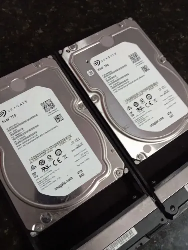 HD SAS 4TB EXOS 7E8 SEAGATE SATA 2UND (LEIA)