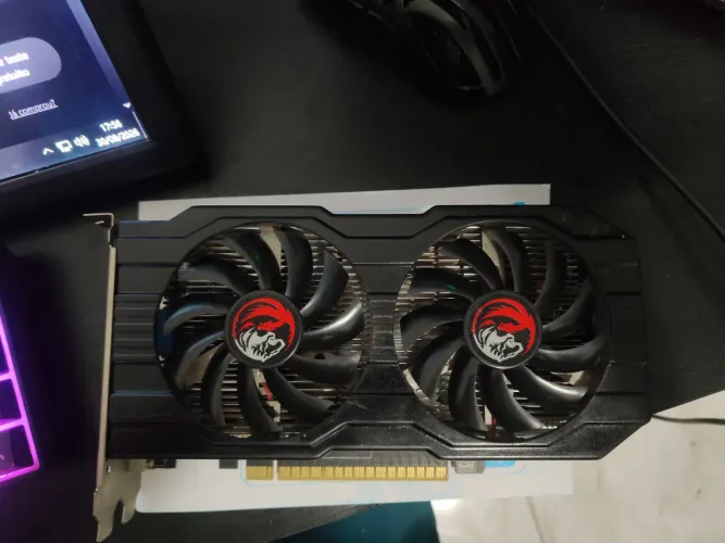 Placa de vídeo GTX 750 dual fan