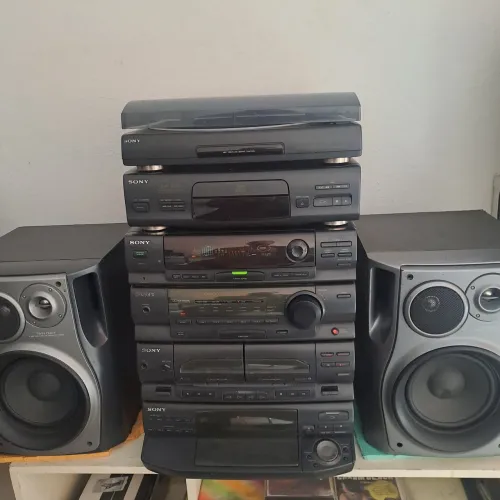 Aparelho de som sony LBT N555 com as cxs do aiwa f9 e as sonrund
