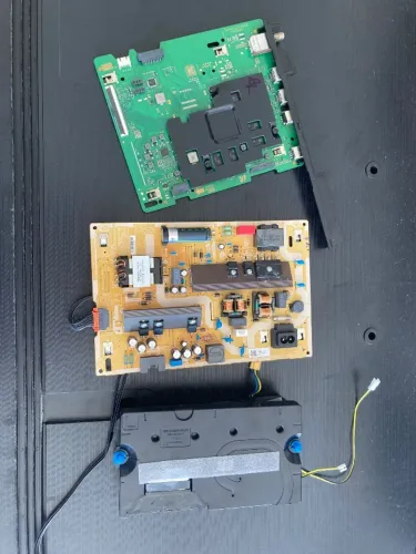 Placa fonte e placa principal da TV Samsung 50?