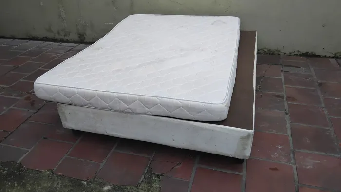 Cama Box casal individual Base colchão Retirar bairro alto próximo shopping jock Detran