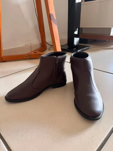 Bota cano curto moleca