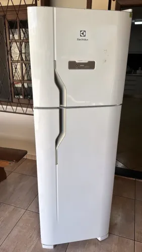Vendo geladeira 