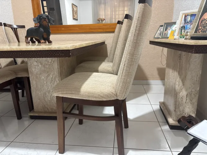 Mesa sala de jantar seis cadeiras com aparador