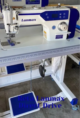 Máquina de costura reta