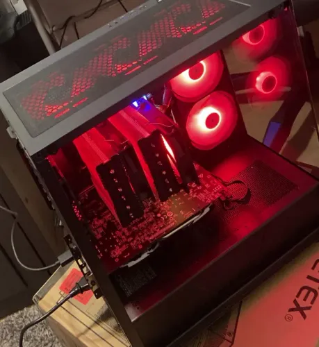 Baixei! PC Gamer/Edição Ryzen 5600g + RTX 3050 6gb + 24gb DDR4 + AsRock B550 - Computador
