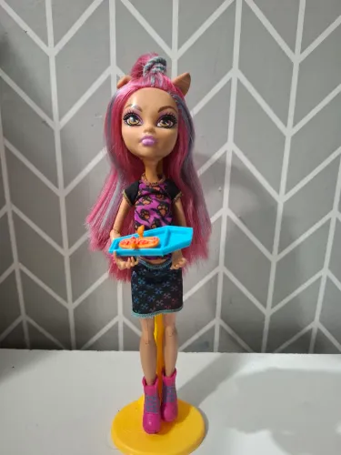 Boneca Monster High Howleen Wolf (Coffin Bean)