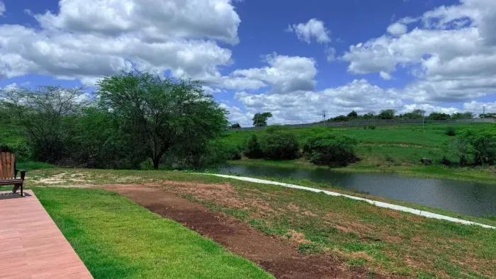 Repasso terreno com excelente localização no Lago dos Ipês Teriva