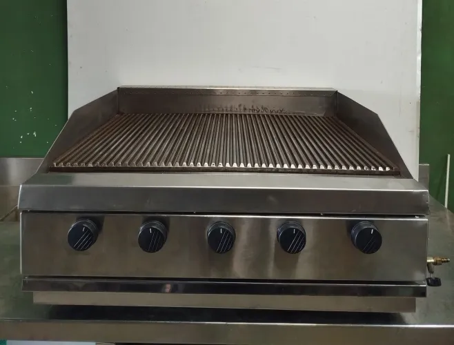 Chapa grill a gás 5 queimadores 