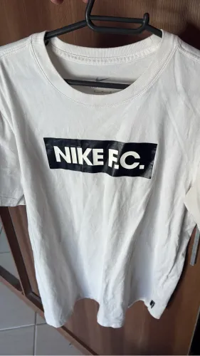 Camiseta Nike - Tamanho P