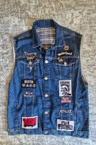 Jaqueta tipo colete jeans rock tam GG