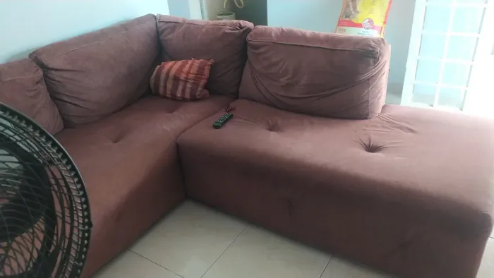 Sofá grande em L