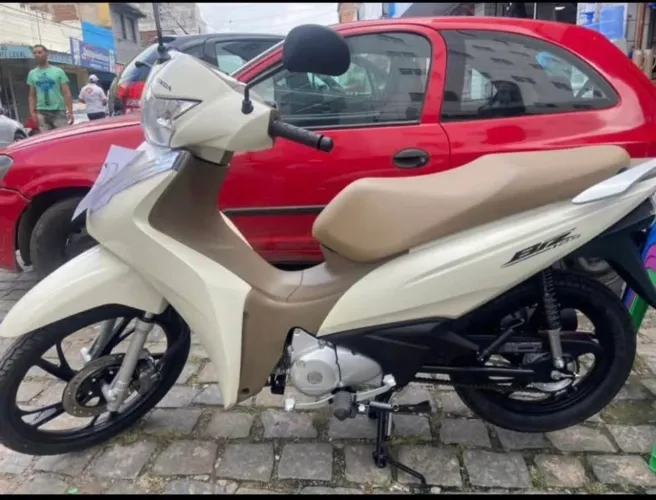 Biz 2023. Manual e chave reserva