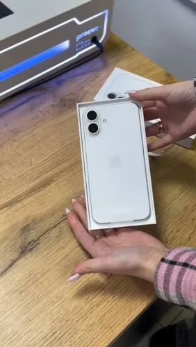 iPhone 16 plus