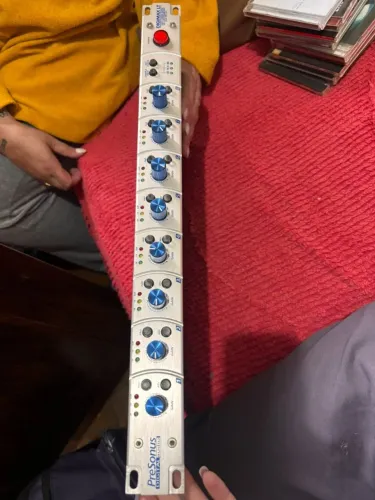 PRÉ AMPLIFICADOR MICROFONE 8 CANAIS PRESONUS DIGIMAX LT 