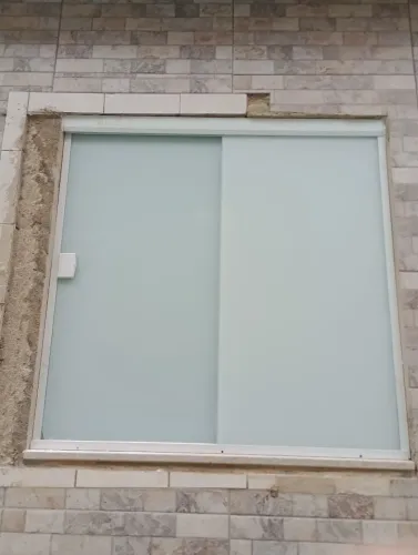 Janela blindex 100 x 100