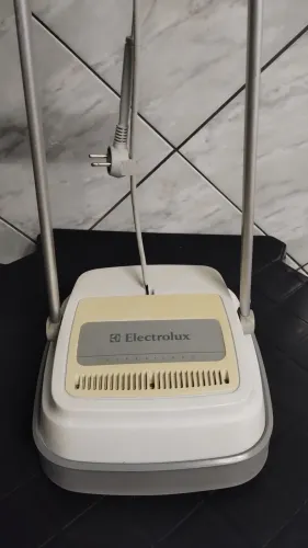Enceradeira Eletrolux 119.00