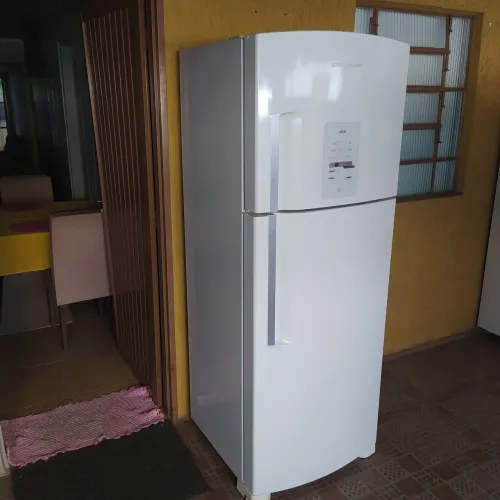 Geladeira Brastemp Frost Free bem conservada
