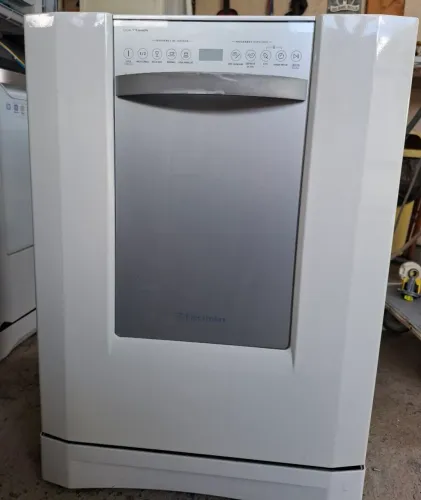 Lava louças Electrolux Blue Touch 12 serviços 127v