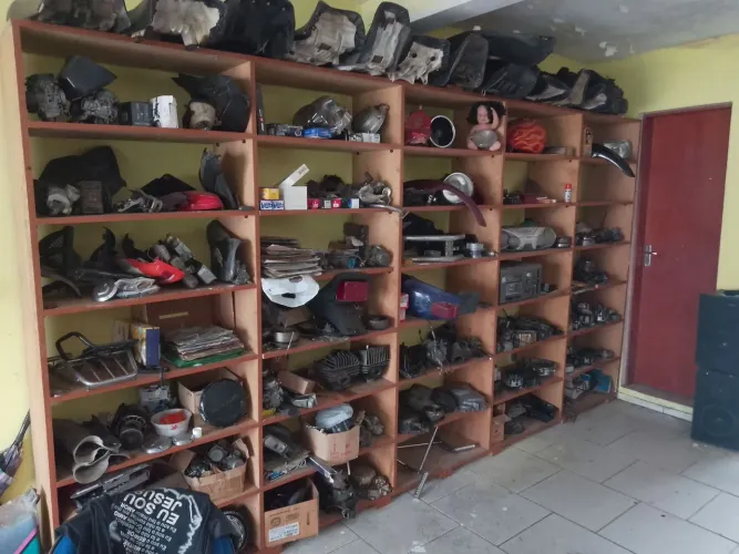 Lote de peças usadas para moto