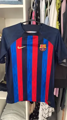 Camiseta futebol ?